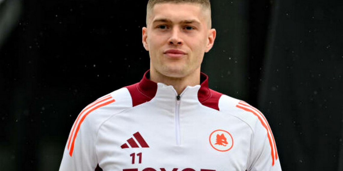 Артем Довбик.