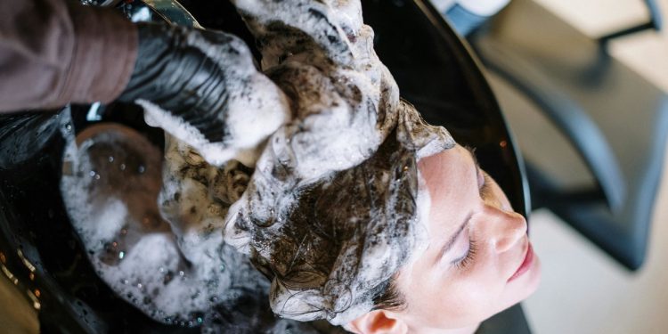 Миття голови