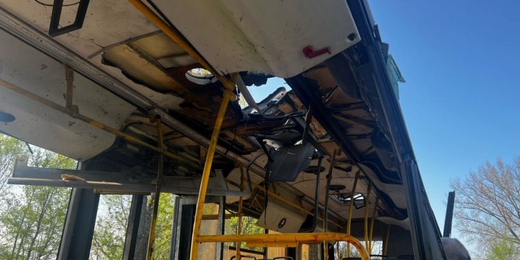 Удар FPV-дроном автобусом у Марганці