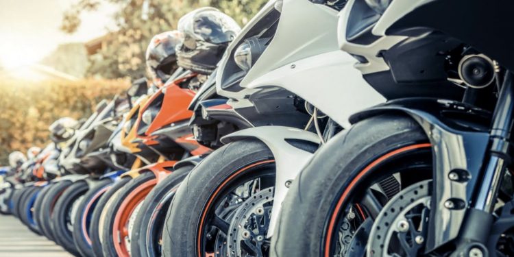 Какой мотоцикл купить новичку: важные советы перед покупкой