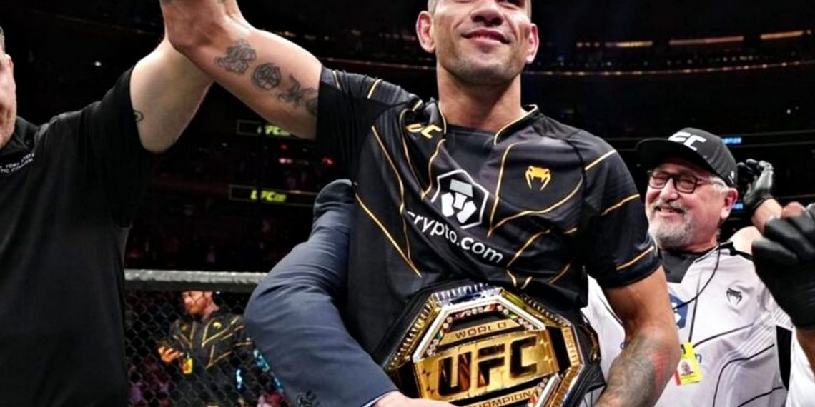 Алекс Перейра.