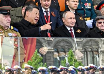 Володимир Путін і Сі Цзіньпін на параді.