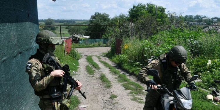 Окупанти.