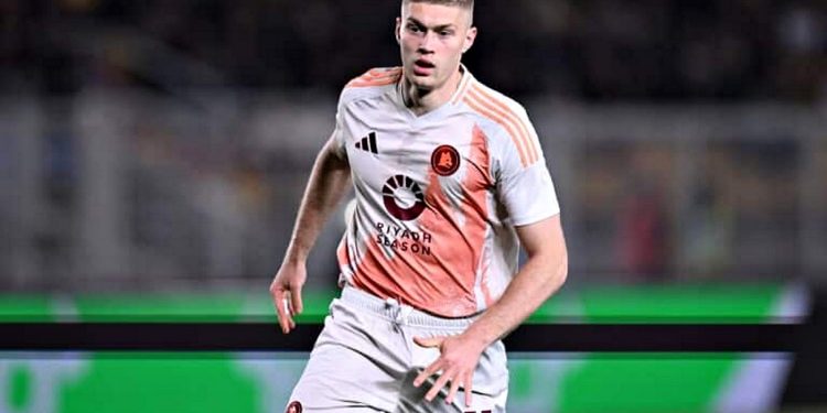 Артем Довбик.