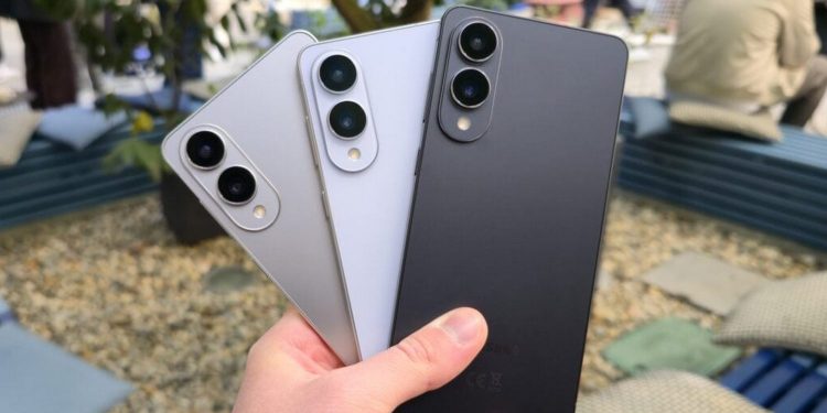 Samsung Galaxy S25 Edge.