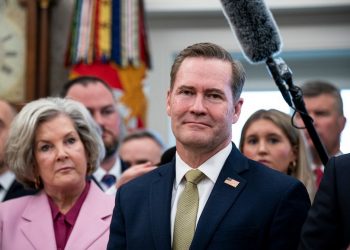 Майк Волтц.