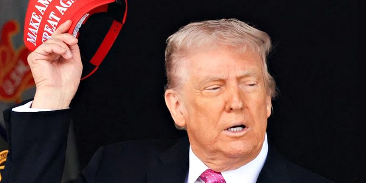 Дональд Трамп.