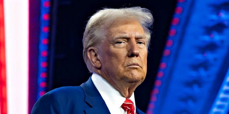 Дональд Трамп.