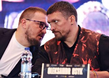 Олександр Красюк та Олександр Усик.