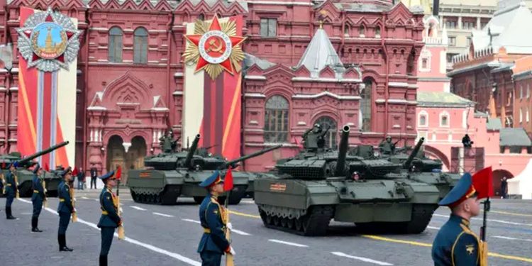 Парад у Москві.