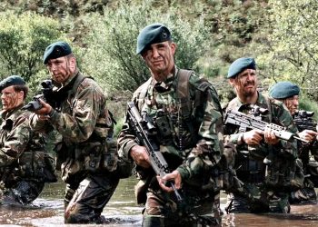 Британські солдати.