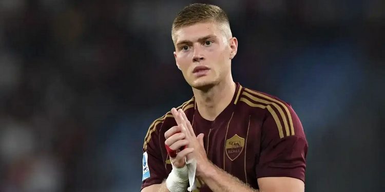 Артем Довбик.