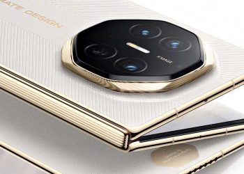 Huawei Mate XTs.