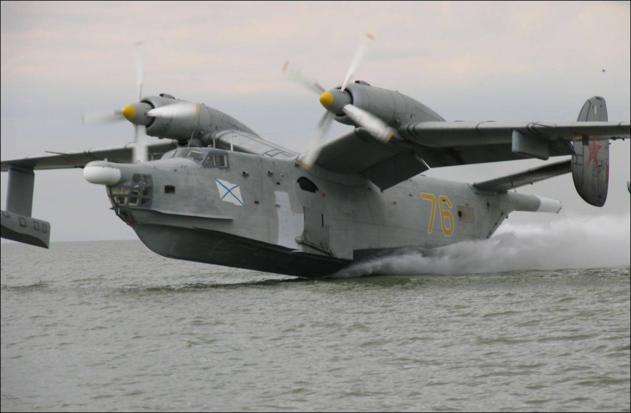 Протичовновий літак Бе-12 «Чайка» ЗС РФ