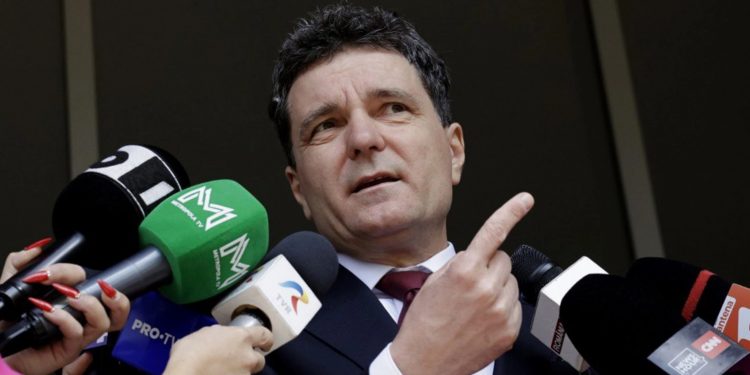 Нікушор Дан