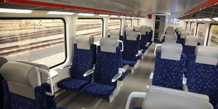 Вагон потяга