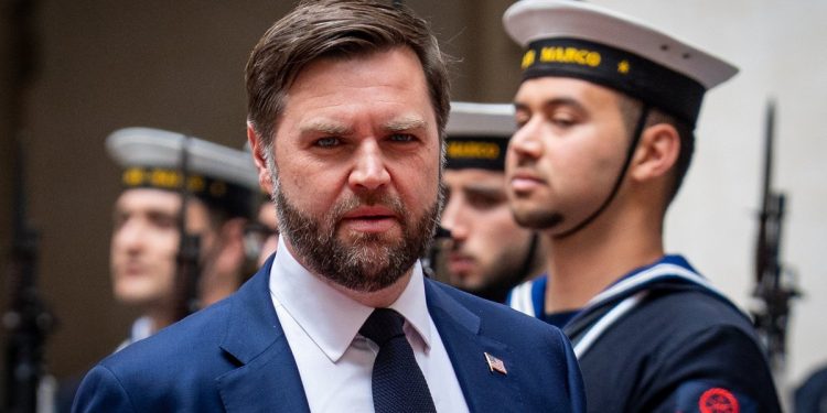 Джей Ді Венс.