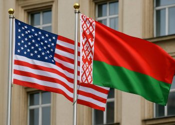 США знімають санкції з «Белавіа»