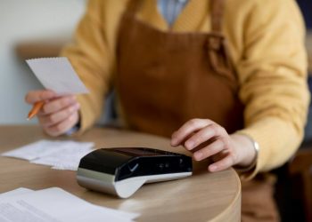 Перевірка бізнесу.