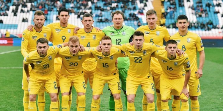 Збірна України з футболу.
