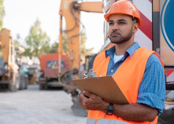 В Україні зростає попит на іноземних працівників.