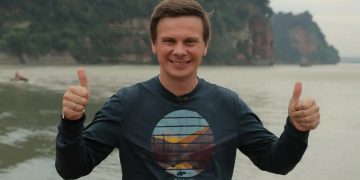 Дмитро Комаров.