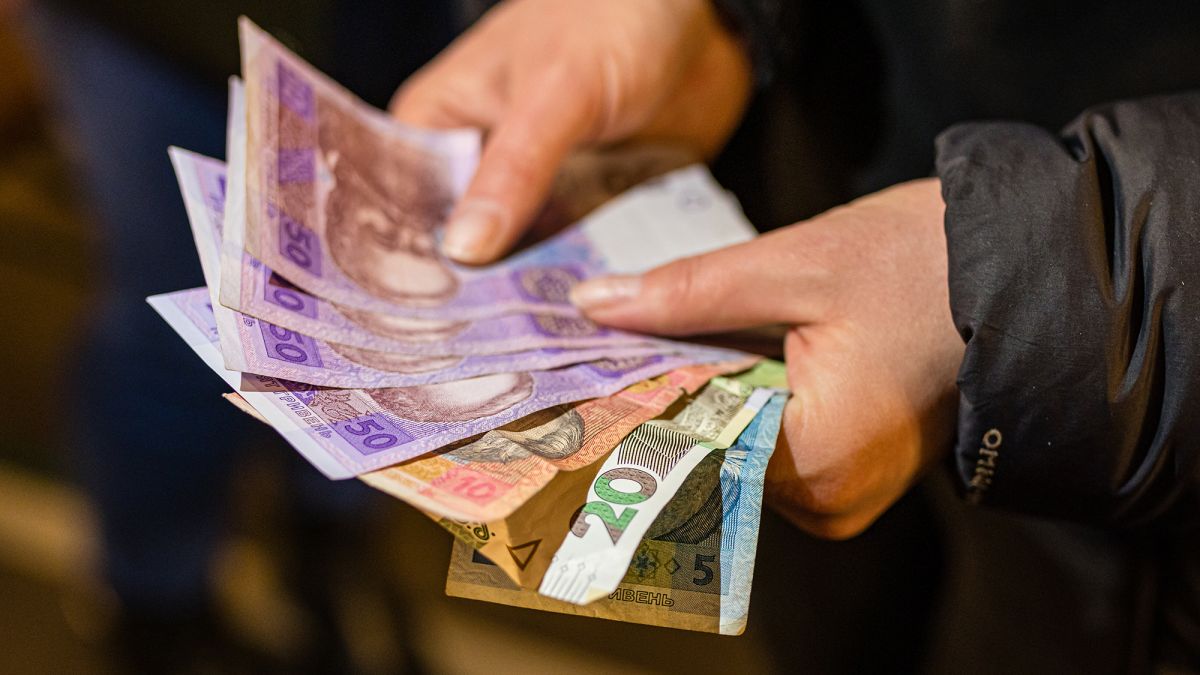Грошова допомога по безробіттю.