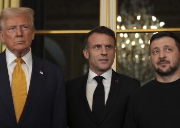 Зеленський, Трамп та Макрон.