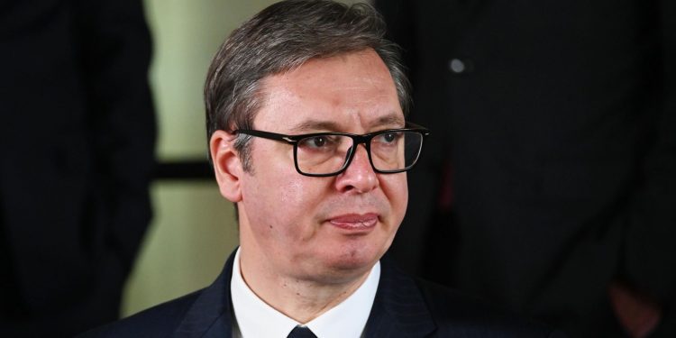 Александар Вучіч.