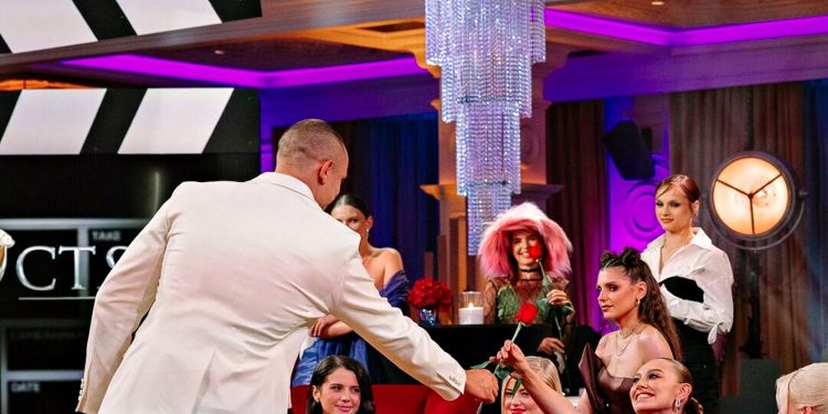 Холостяк-14.