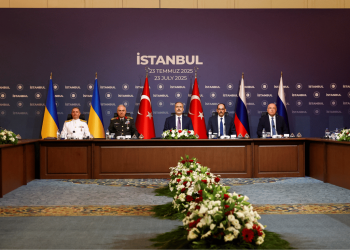 Переговори в Туреччині.