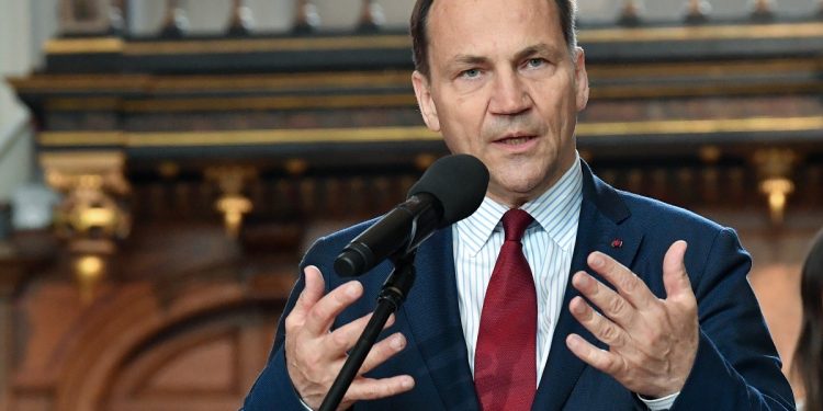 Сікорський.