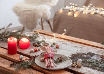 Новорічний стіл.