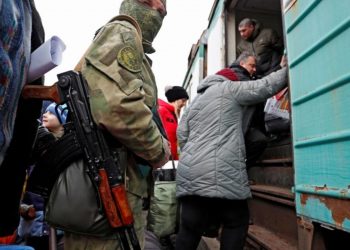 Окупанти депортують українців