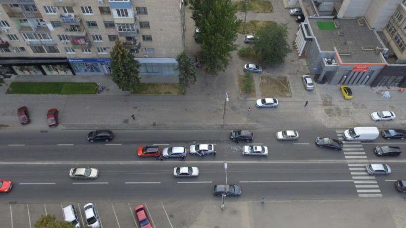 В Днепре на Сичеславской Набережной столкнулись три автомобиля (ФОТО)