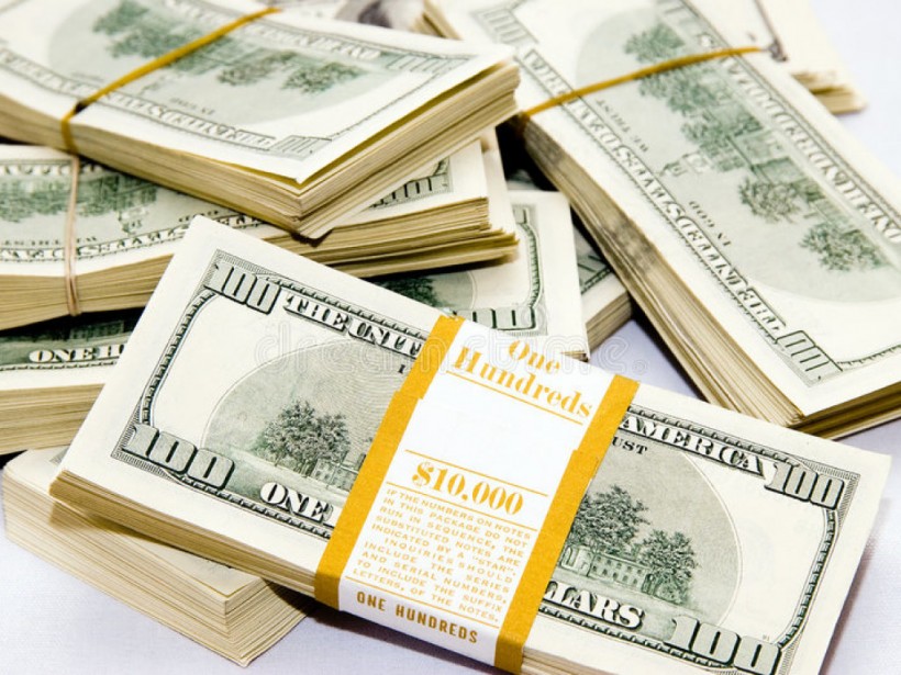 В Минфине назвали курс доллара на ближайшие три года