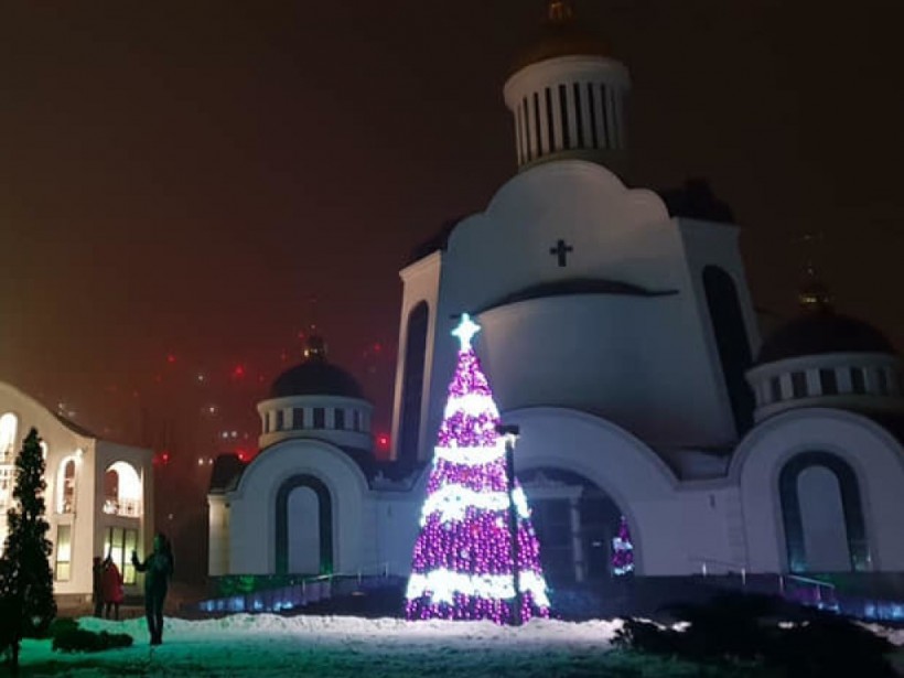 Духовенство Спасо-Преображенского собора поздравило украинцев с Рождеством