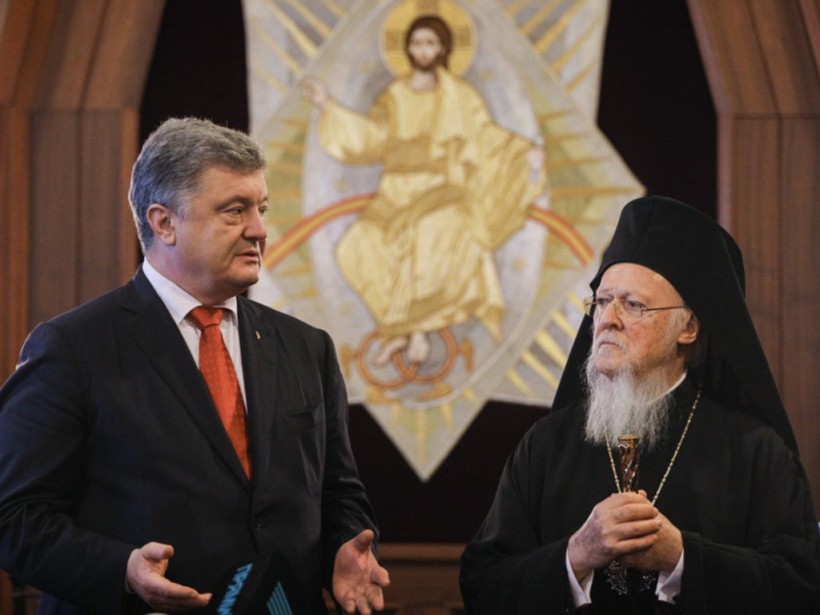 Вселенский Патриарх фактически «кинул» Президента Украины - политолог
