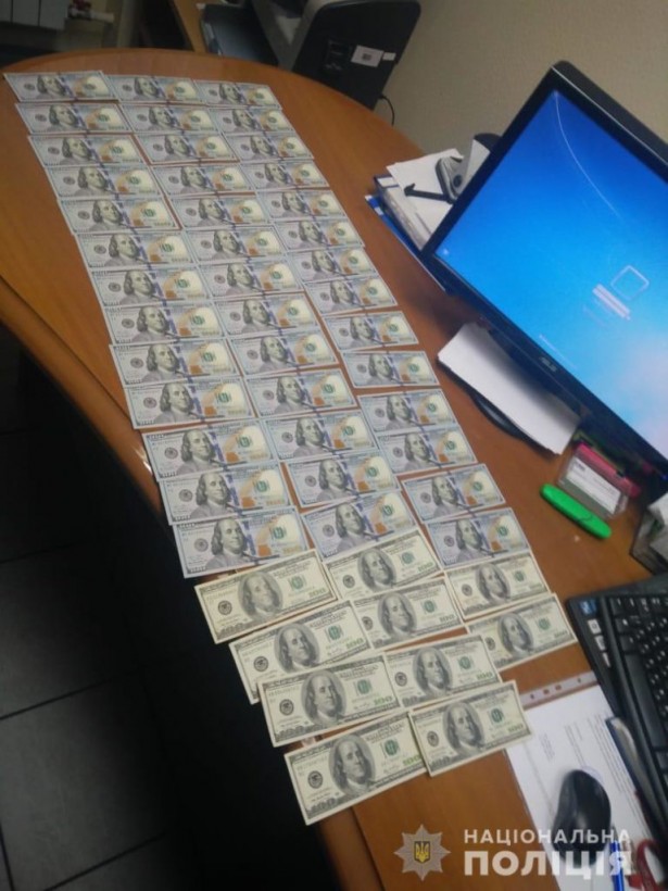 Руководитель столичного банка вымогал миллион гривен взятки за рекордную скидку (ФОТО)