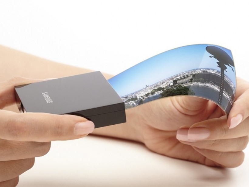 До размеров планшета: У Samsung появится смартфон с растягивающим дисплеем