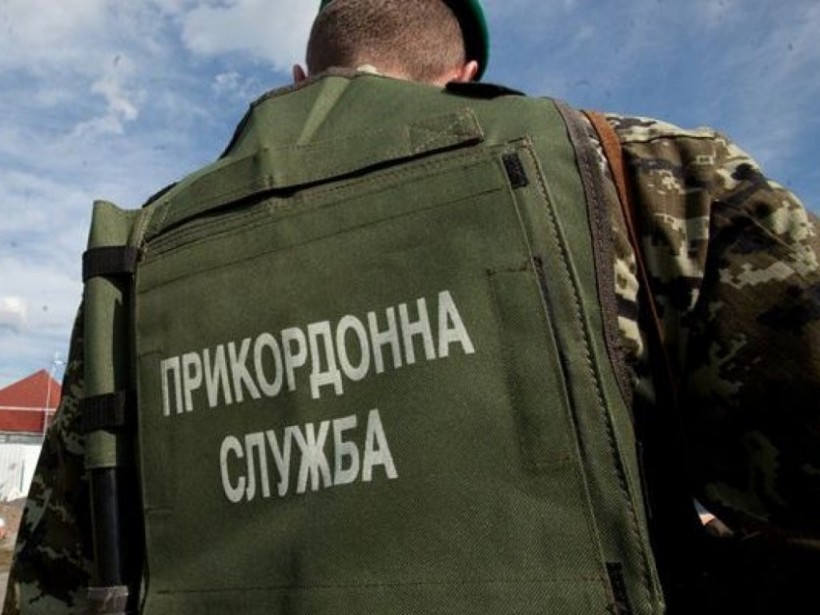 Военное положение: Украина обновила инструкцию ко въезду иностранных журналистов в Крым